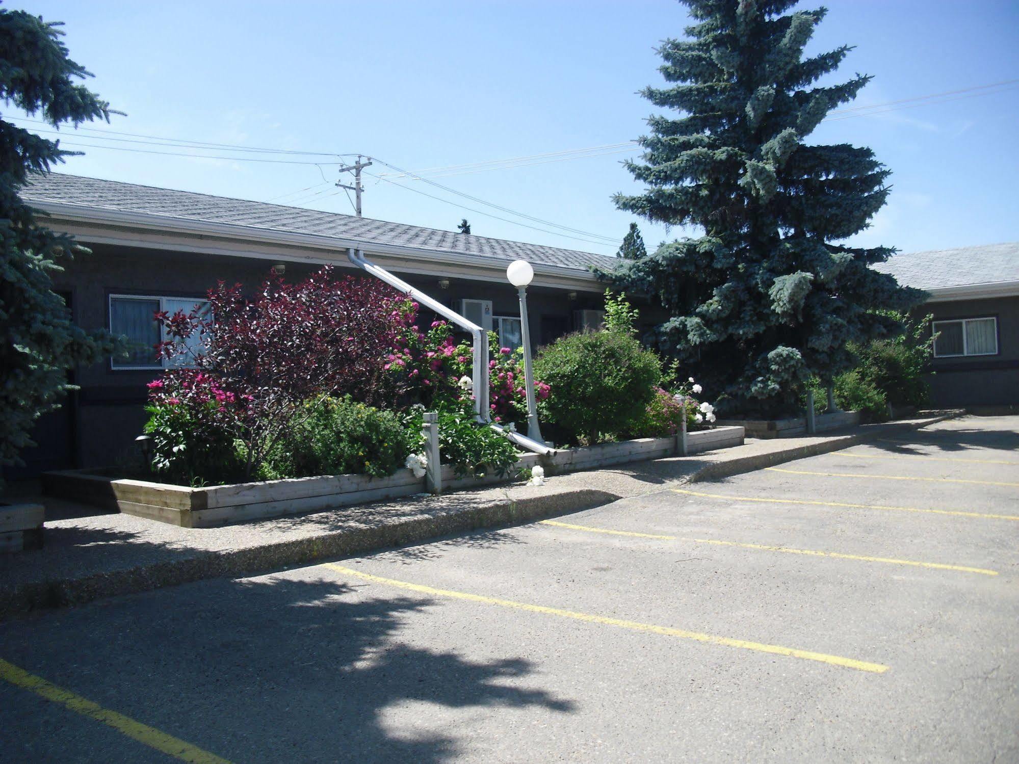 Stardust Motel Camrose Bagian luar foto